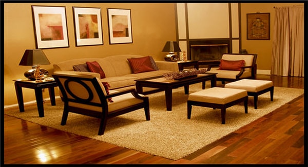 nên chọn sàn gỗ công nghiệp cho phòng khách